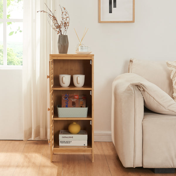 Sidobord med 3 dörrar Ypäjä 82x33x27 cm bambu [en.casa]