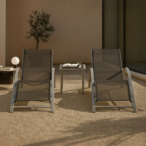 Solsängar set om 2 inkl. bord Binetto stål 169x59x66 cm [en.casa]