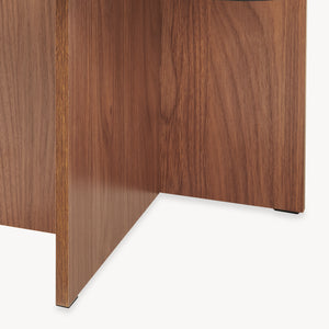 Soffbord Benexjö med glasskiva 70x70x36 cm valnötslook/grå [en.casa]