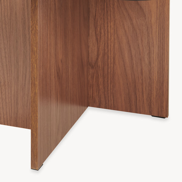 Soffbord Benexjö med glasskiva 70x70x36 cm valnötslook/grå [en.casa]