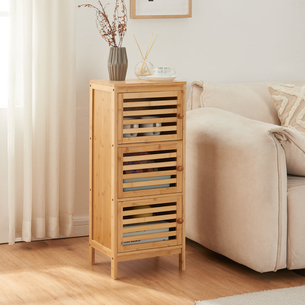 Sidoskåp med 3 dörrar Ypäjä 82x33x27 cm bambu [en.casa] - premiumXL