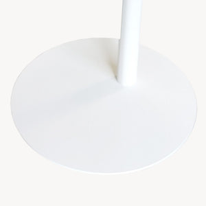 Nastätten sidobord i olika färger [en.casa]