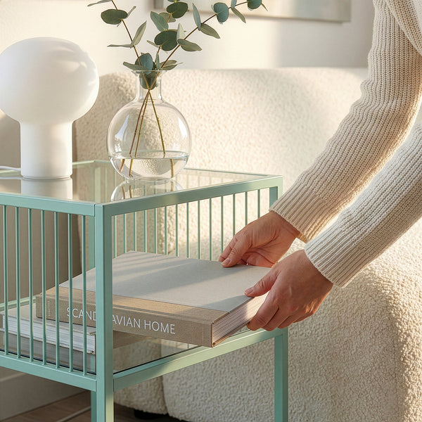 Sidobord Tronevn med glasskiva [en.casa]