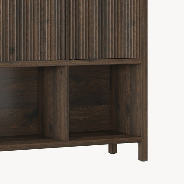 Sideboard Lukkodso med dörrar och fack [en.casa]